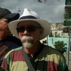 Meet your Posher, Roberto